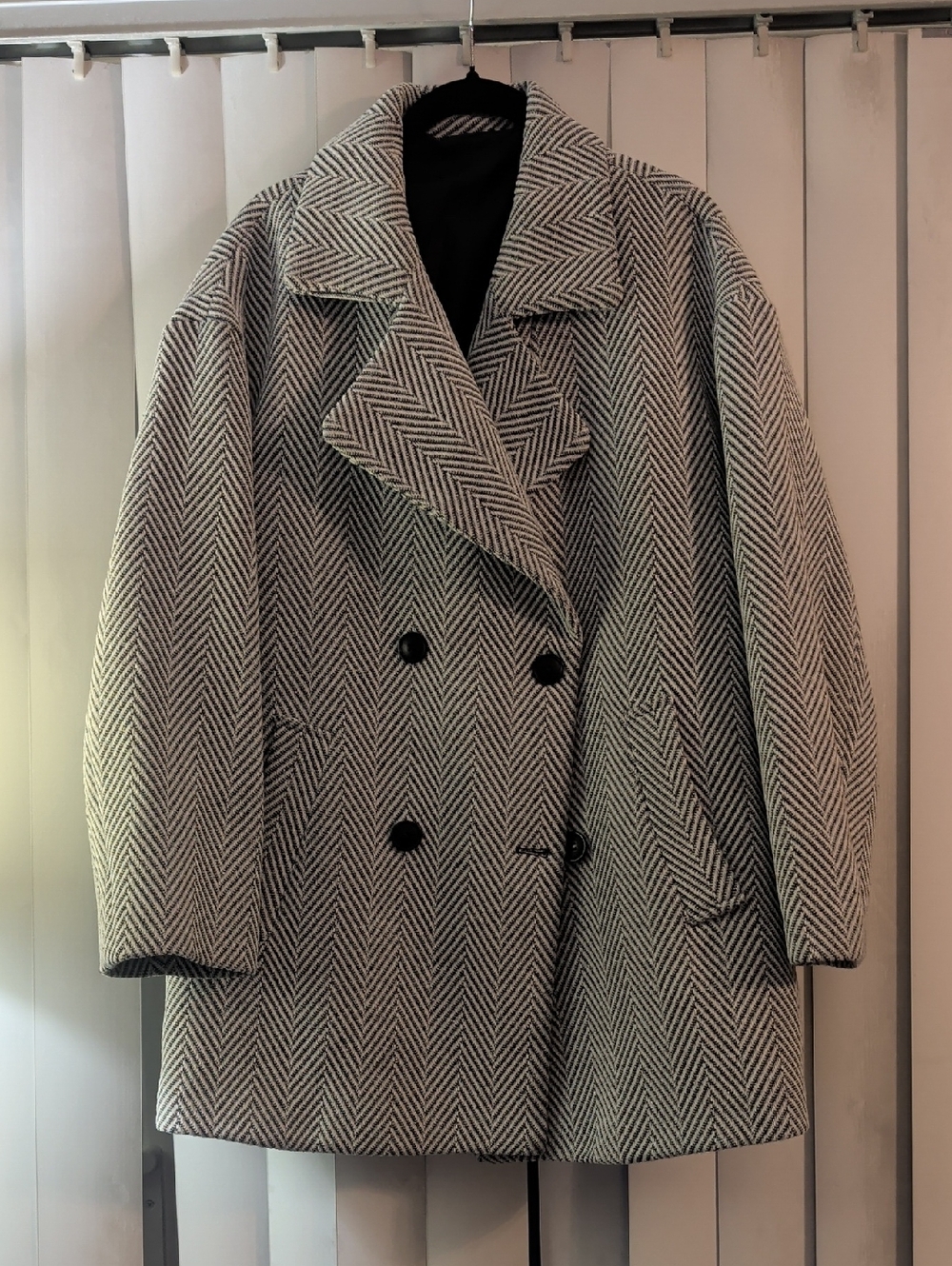 Herringbone Double-Breasted Wool Coat - Black & Cream Women's Large